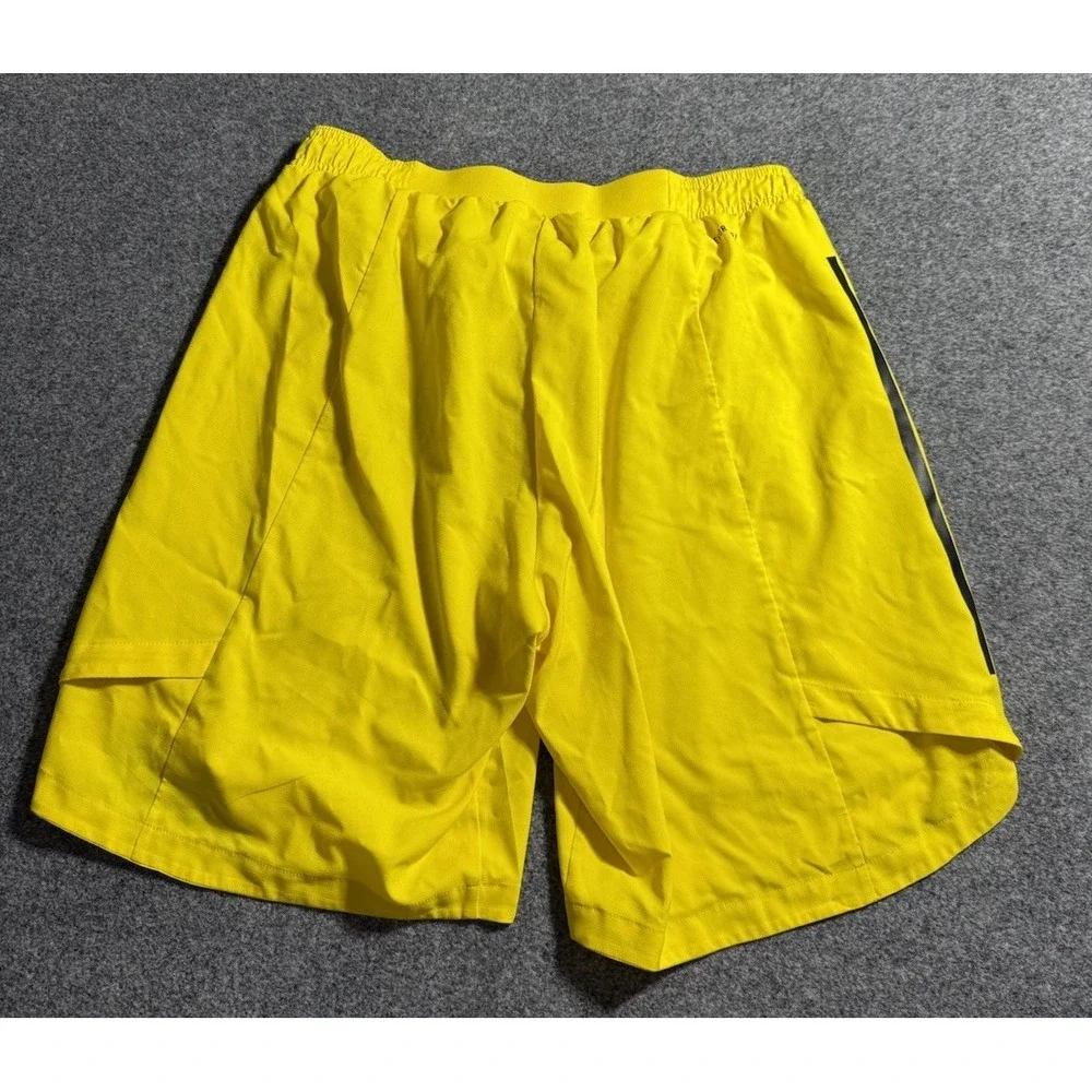 Diego Rossi #5 Columbus Crew Shorts‎ Mens Large Yellow Team Issued MLS